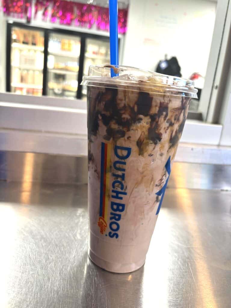 Large light ice mocha