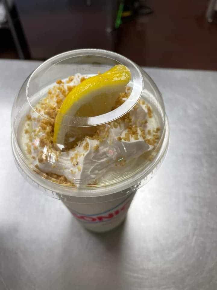 Lemon meringue pie cream slush