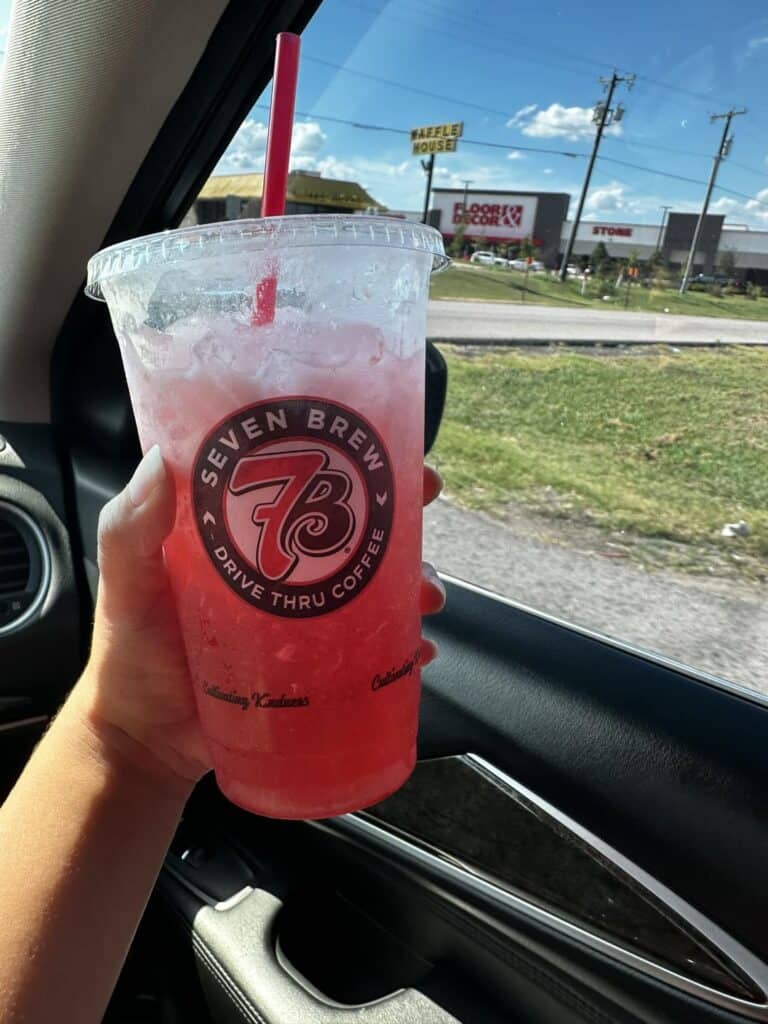Green tea with Lemonade with extra strawberry.